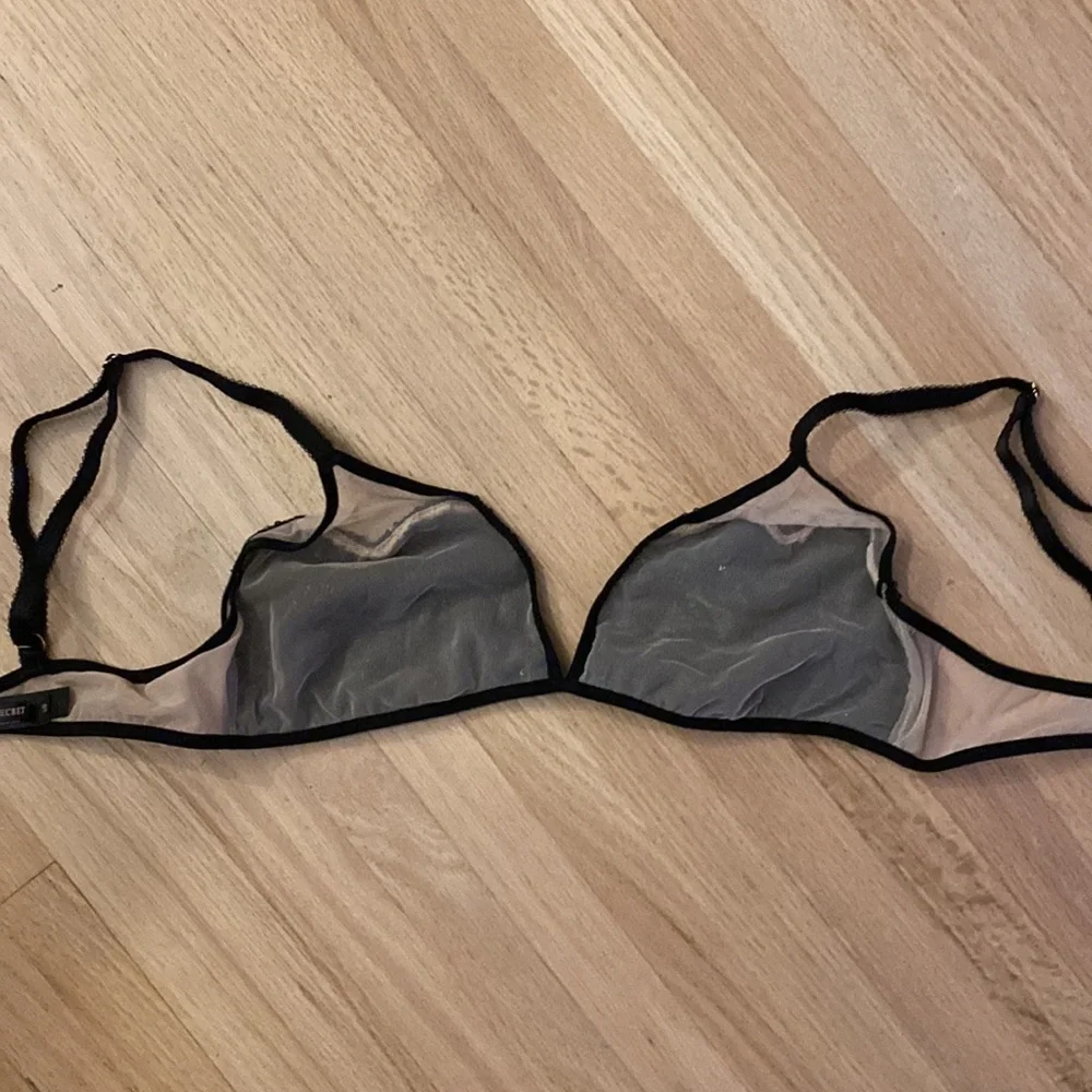 Victoria’s Secret Sequin Bralette - Picture 7 of 7